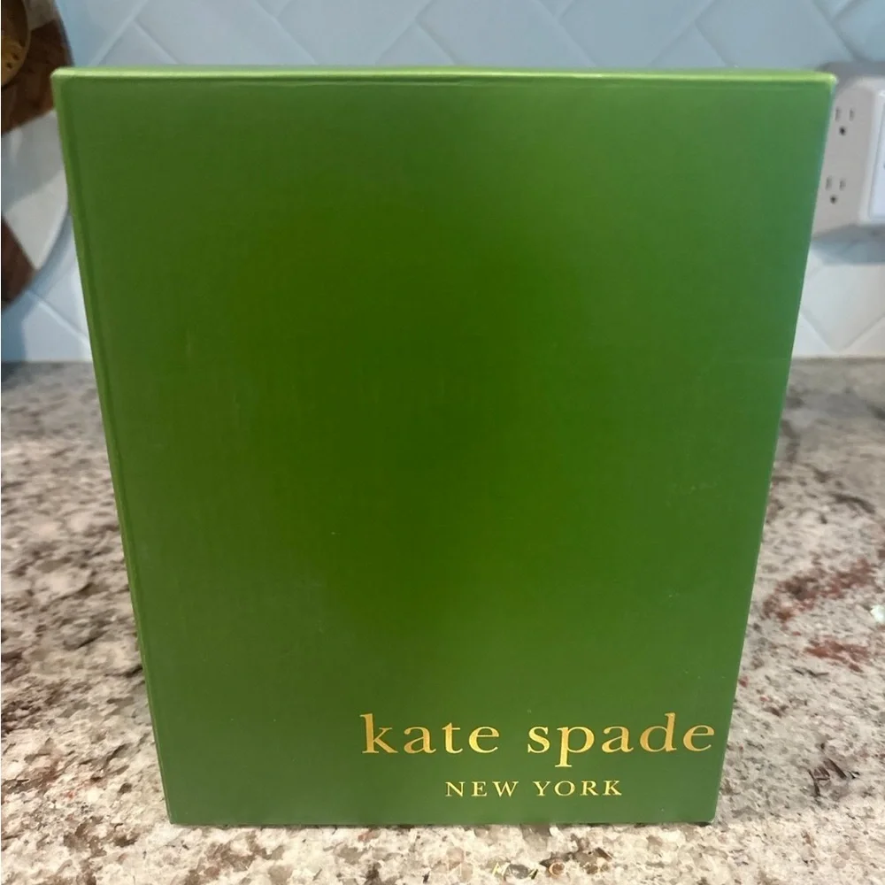 Kate Spade Larabee Dot Wheat Beer Glasses - Picture 5 of 6